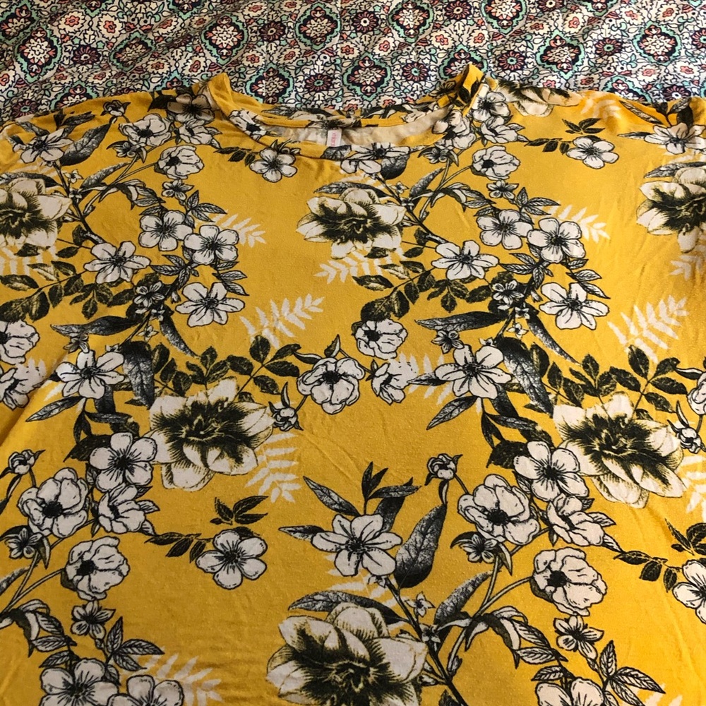 Xhilaration Floral Shirt